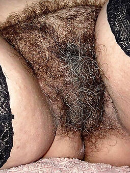 hairy pussy closeup nude amateur